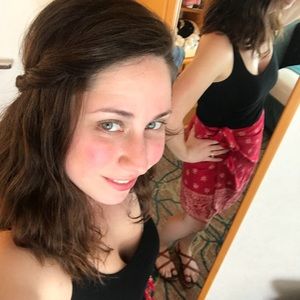 Meet your Posher, Lizzie